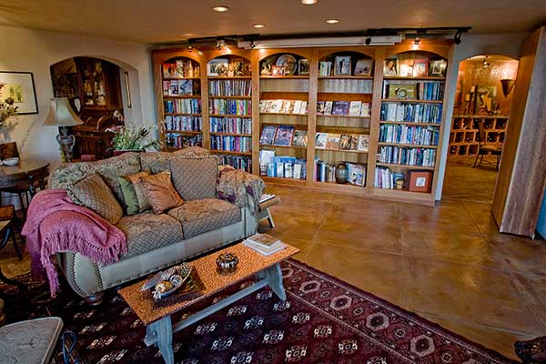 Querencia Library