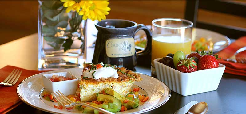 Breakfast at Courwood Inn