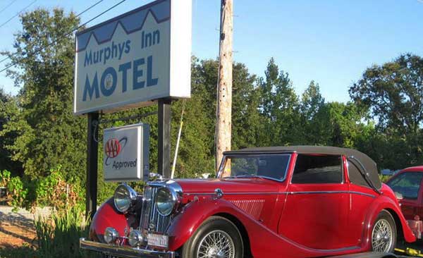 Murphys Inn Motel sign