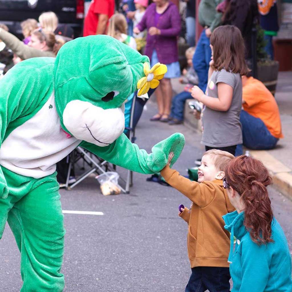 Calaveras County Fair & Jumping Frog Jubilee (aka Frog Jump